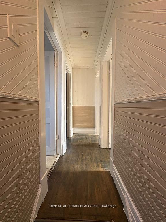 Detached House for sale at 280 Lansdowne Street, Peterborough, Ontario, K9J 1Y8 - Ashburnham Ward 4 - MLS: X12655688