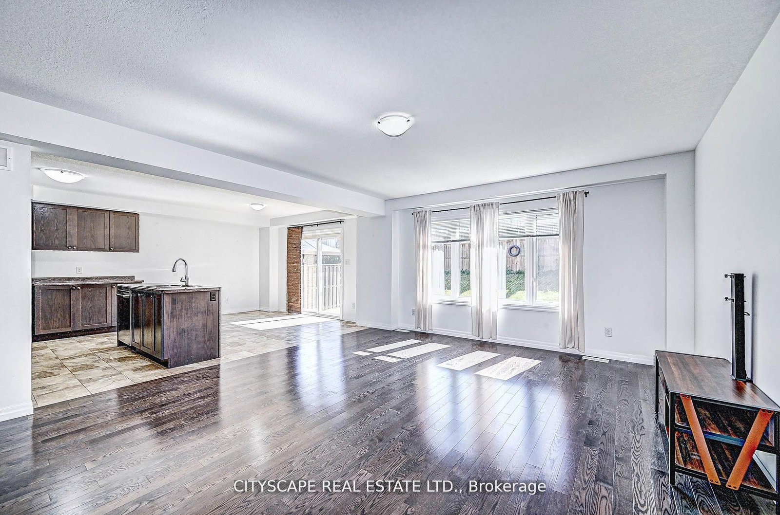 6 Castlebay Street - Photo 10