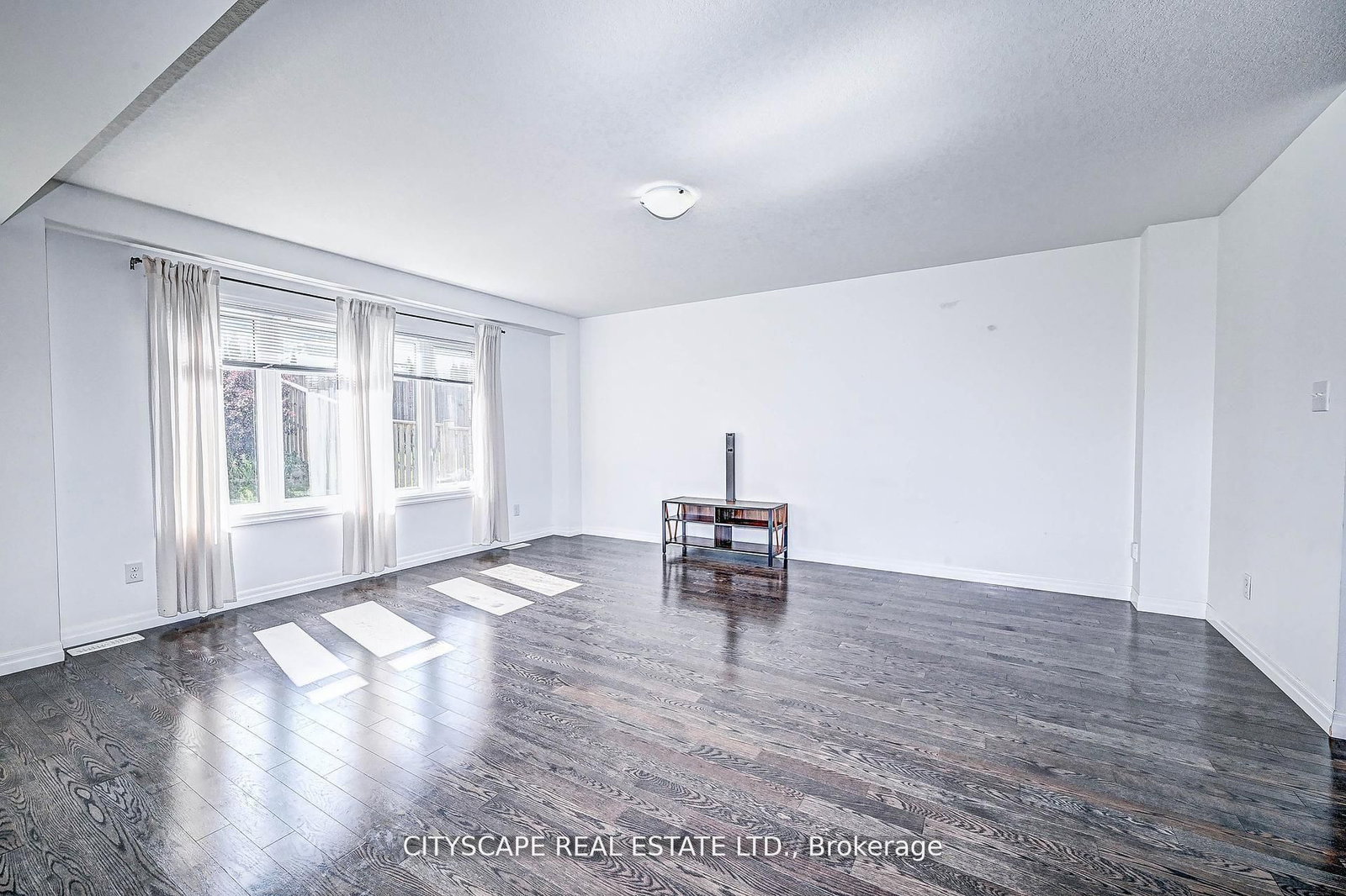 6 Castlebay Street - Photo 15