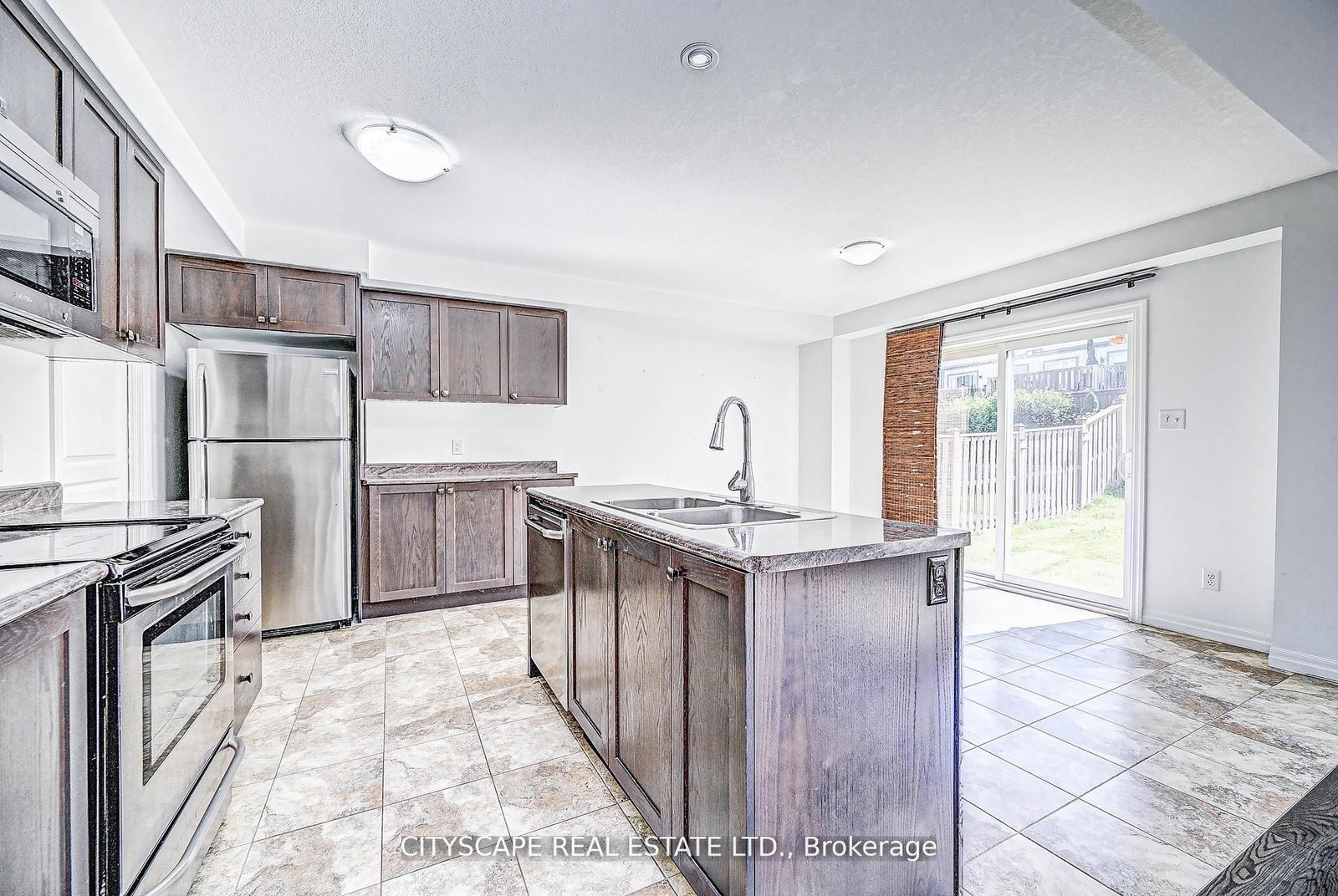 6 Castlebay Street - Photo 17