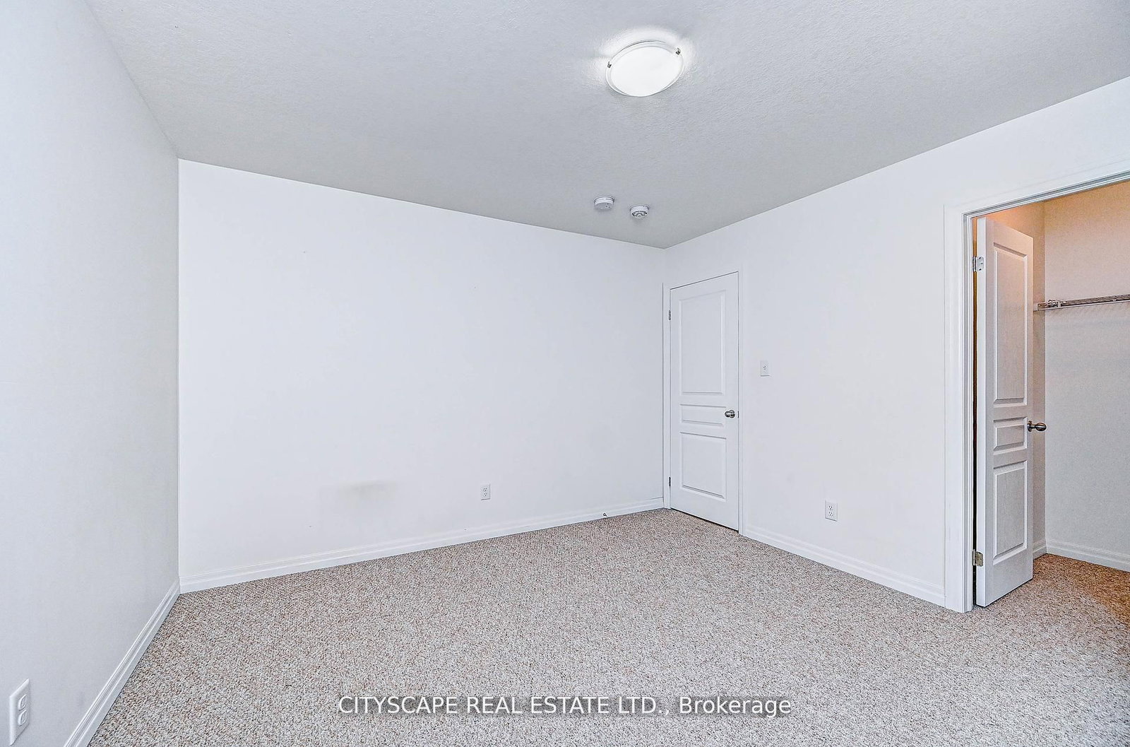 6 Castlebay Street - Photo 35