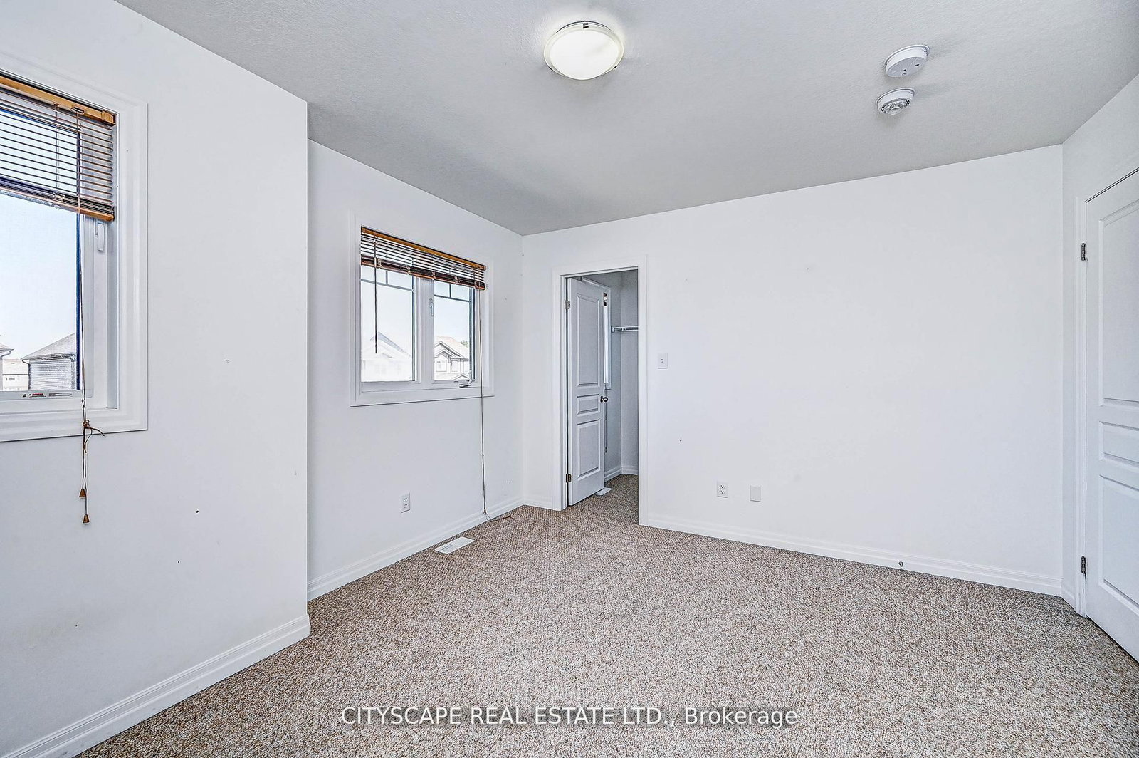 6 Castlebay Street - Photo 40