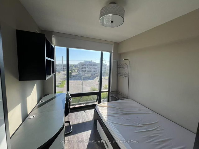 C637 - 330 Phillip Street