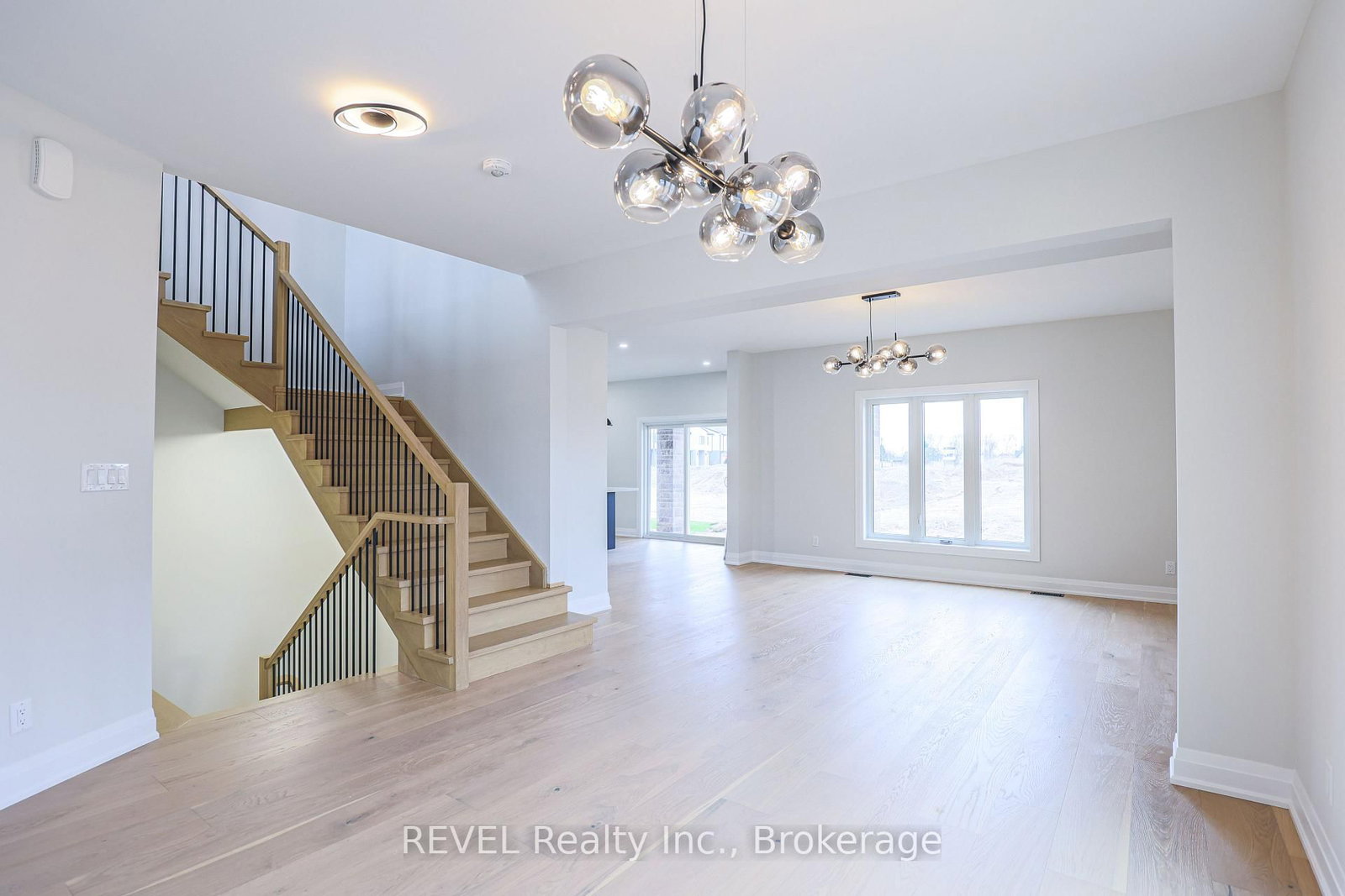 Detached House for sale at 111 Acacia Road, Pelham, Ontario, L0S 1E6 - Fonthill - MLS: X12656590