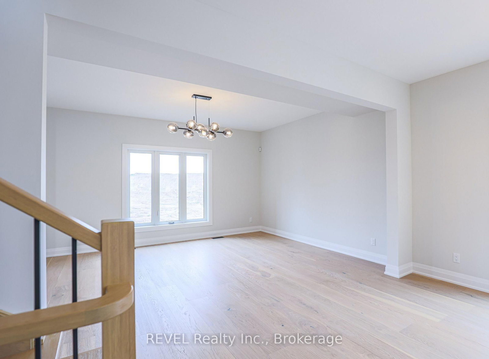 Detached House for sale at 111 Acacia Road, Pelham, Ontario, L0S 1E6 - Fonthill - MLS: X12656590