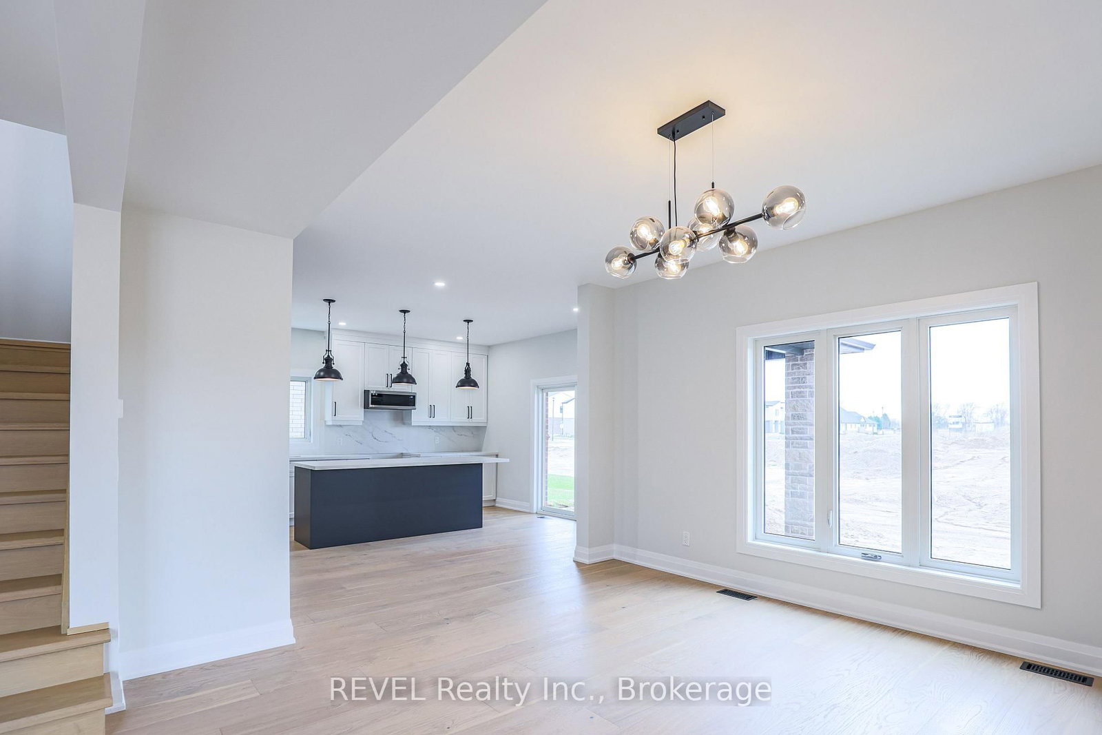 Detached House for sale at 111 Acacia Road, Pelham, Ontario, L0S 1E6 - Fonthill - MLS: X12656590