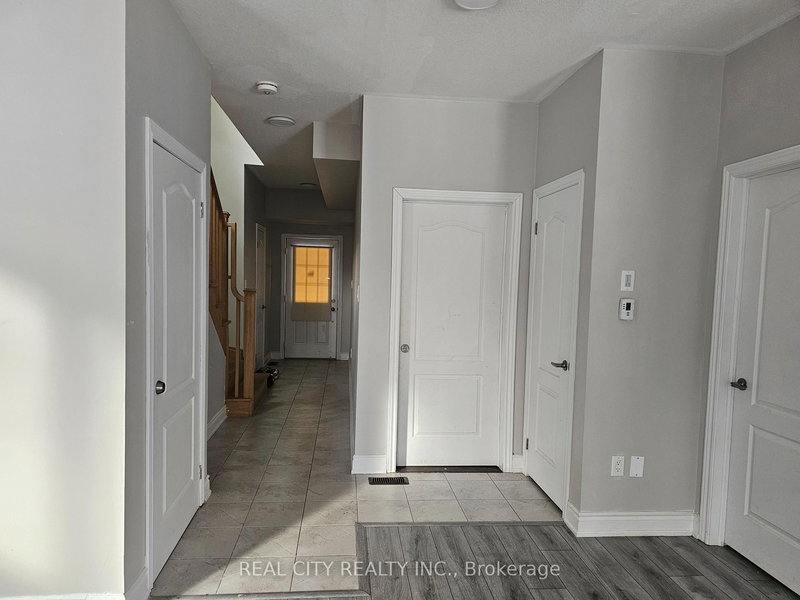 132 Sunset Way, Thorold, L0S 1A0 | Image 2