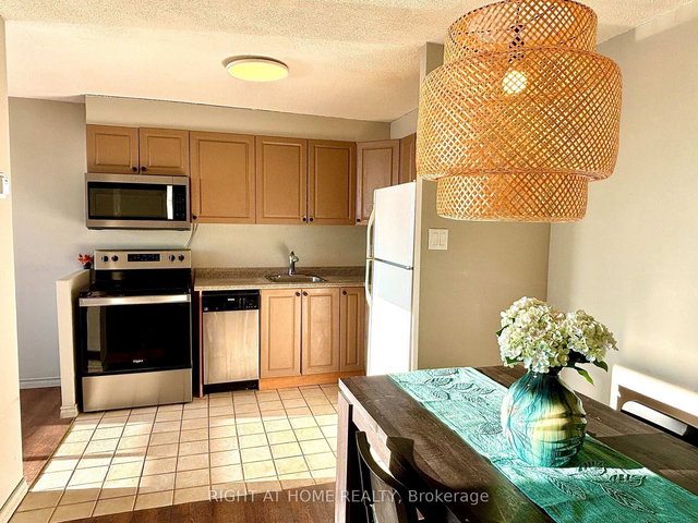 707 - 20 Chesterton Drive