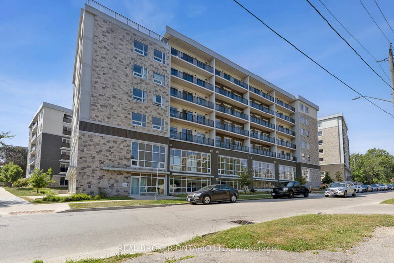 G607 - 275 Larch St, Waterloo, N2L 3R2 | Image 2