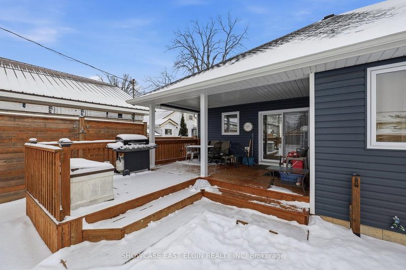 271 Sydenham St E, Aylmer, N5H 1M3 | Image 2