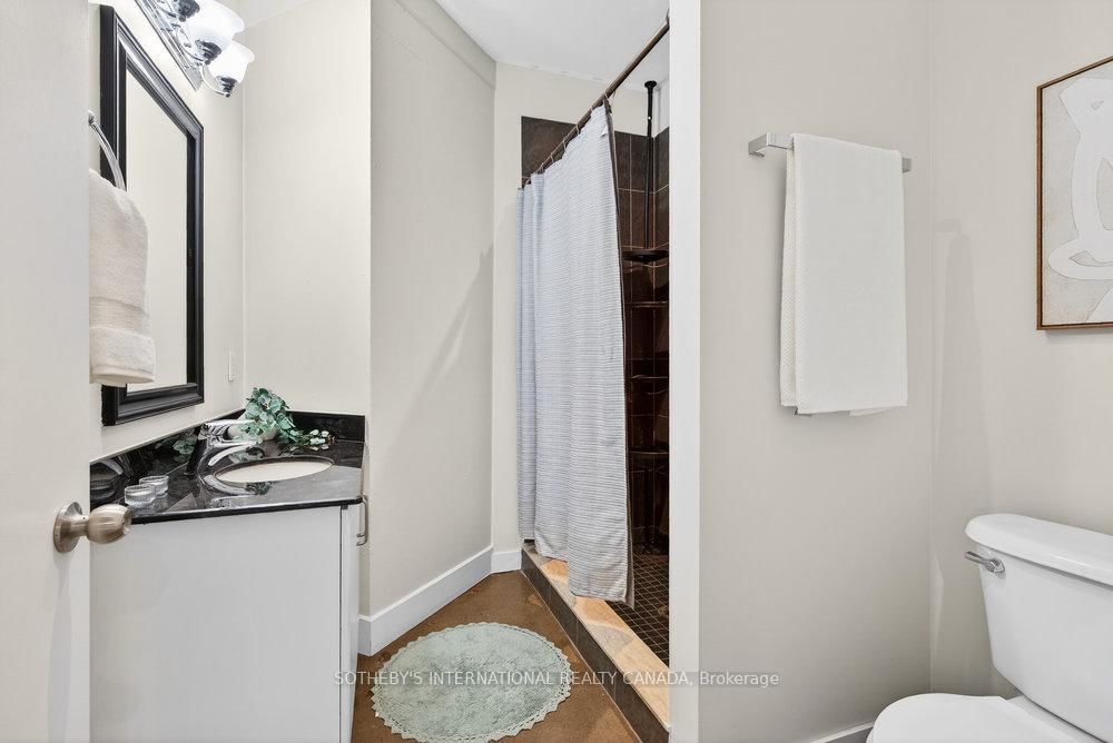 66 Bay Street S, Unit 305 - Photo 23