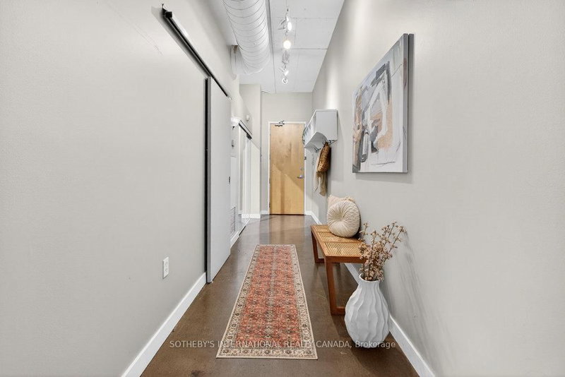 305 - 66 Bay St S, Hamilton, L8P 4Z6 | Image 3