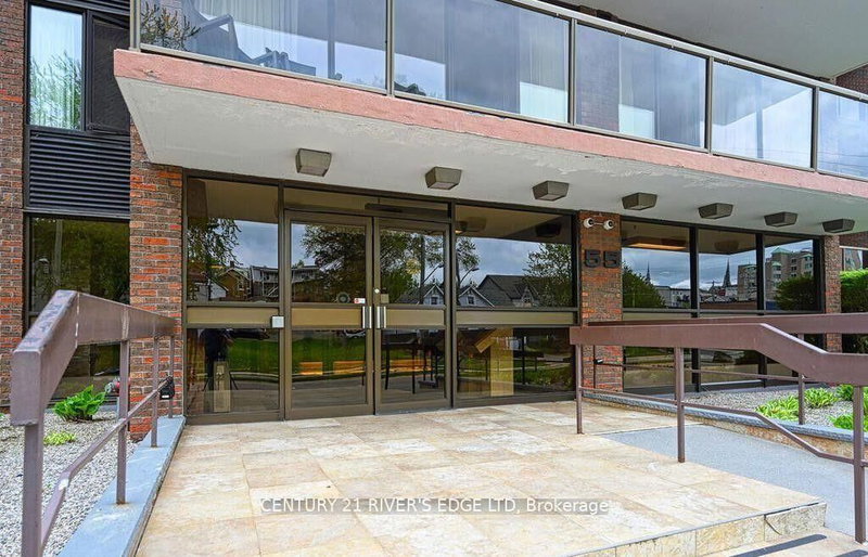 home for lease on 211-55 Water Street E