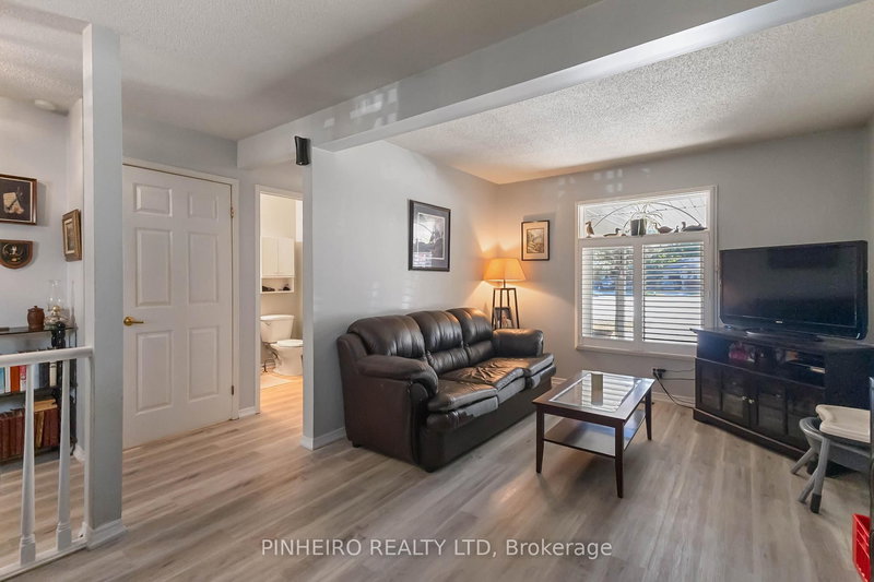 72 - 141 Condor Crt, London East, N5W 6A1 | Image 3