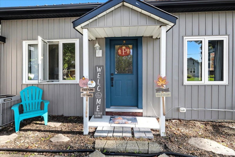 33 Victoria St, West Perth, N0K 1N0 | Image 2