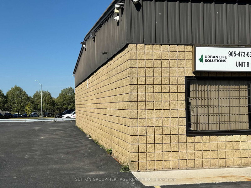 8 - 38 A Bigwin Rd, Hamilton, L8W 3R4 | Image 2