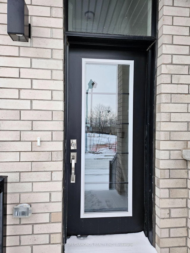 53 - 660 COLBORNE Street W