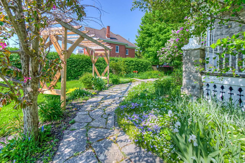 333 Barber Ave N, North Perth, N4W 1R8 | Image 3