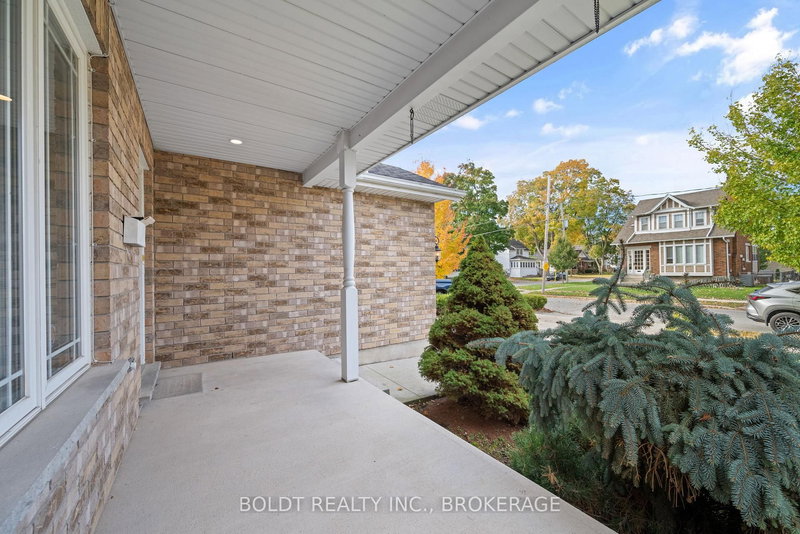 34 Fitzgerald St E, St. Catharines, L2R 0A4 | Image 3