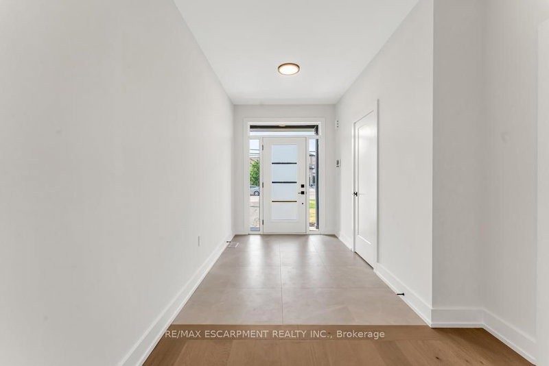 1313 Baseline Rd, Hamilton, L8E 5G1 | Image 2