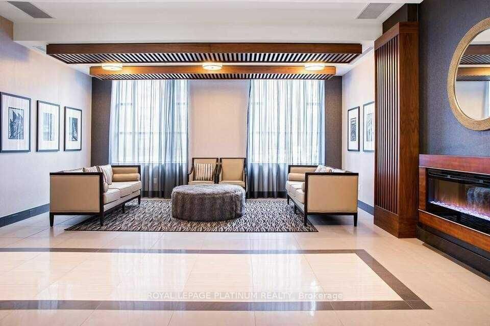 150 Main Street W, Unit 303 - Photo 4