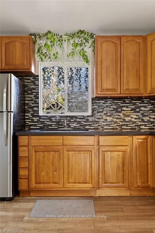 Detached House for sale at 163 Hope Avenue, Hamilton, Ontario, L8H 2E7 - Homeside - MLS: X12663300