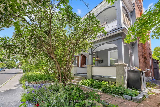 2 - 111 Spadina Avenue