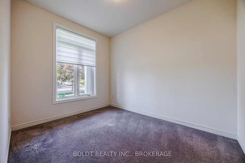 58 Videl Cres N, St. Catharines, L2W 0A3 | Image 3