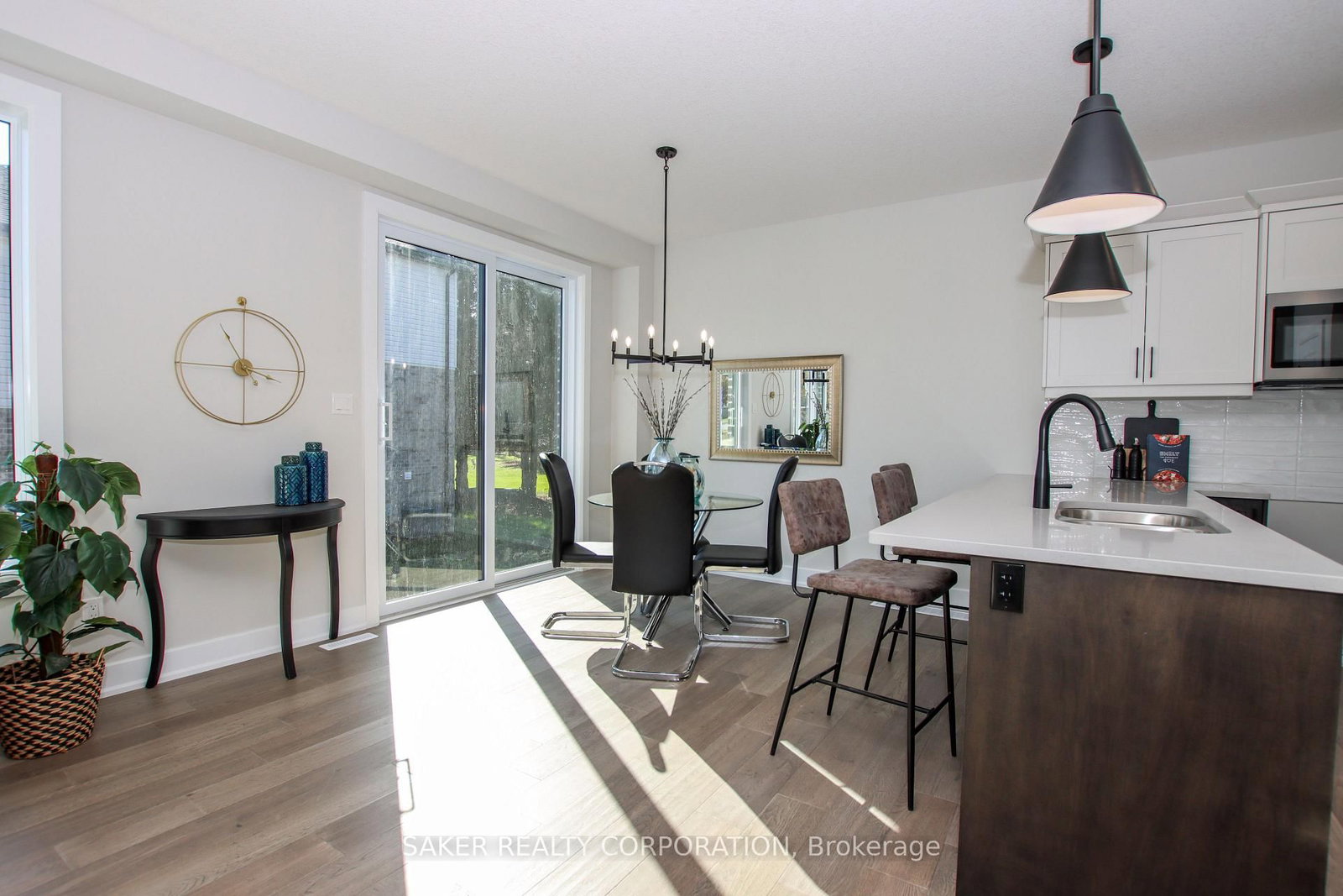 Townhouse for sale at 573 REGENT Street, Strathroy-Caradoc, Ontario, N0L 1W0 - Mount Brydges - MLS: X12665322