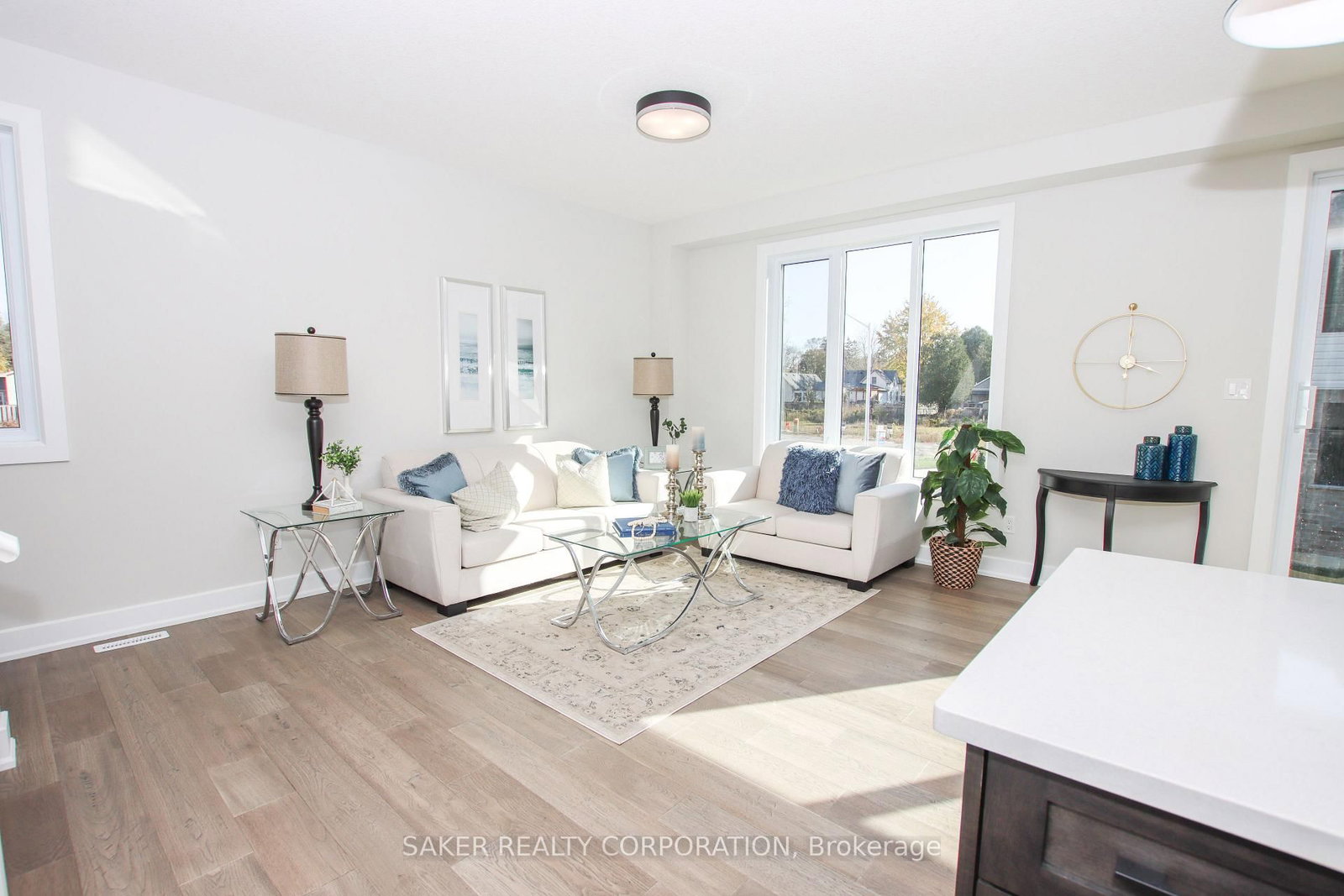 Townhouse for sale at 581 REGENT Street, Strathroy-Caradoc, Ontario, N0L 1W0 - Mount Brydges - MLS: X12665326