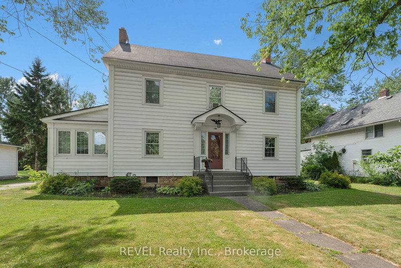 166 North St N, Fort Erie, L2A 3R7 | Image 3