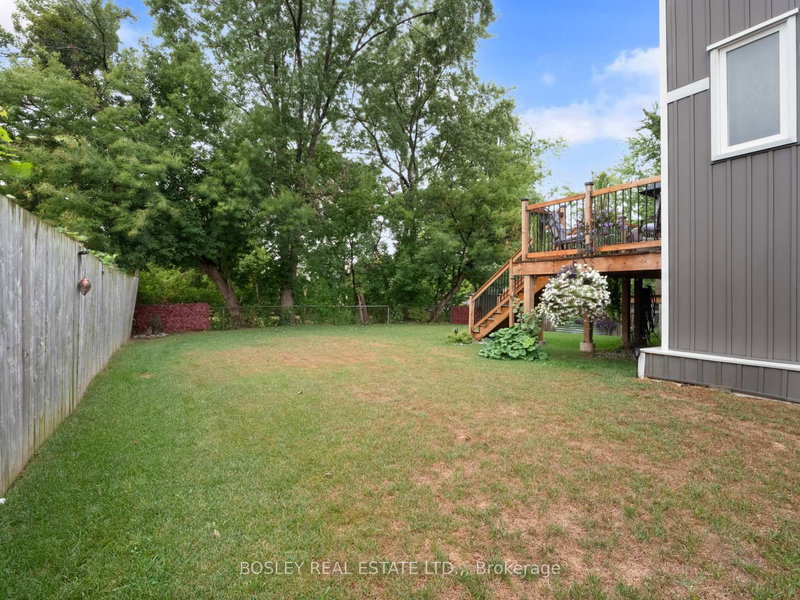 25 Haight St, St. Catharines, L2P 2M2 | Image 2