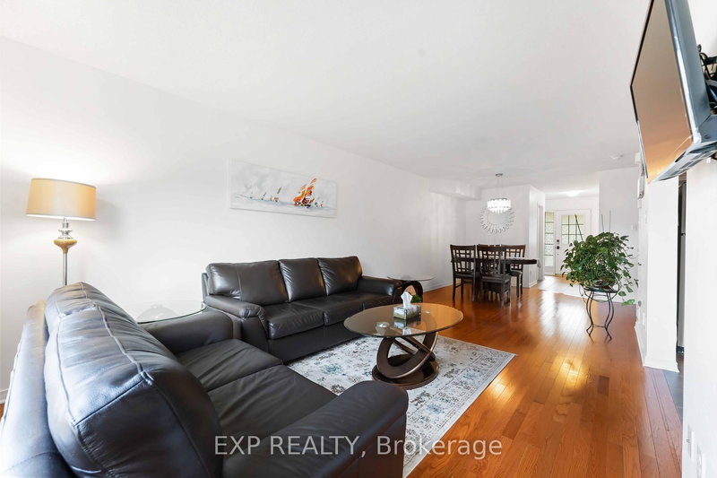 438 Haresfield Crt, Ottawa, K4M 0B6 | Image 3