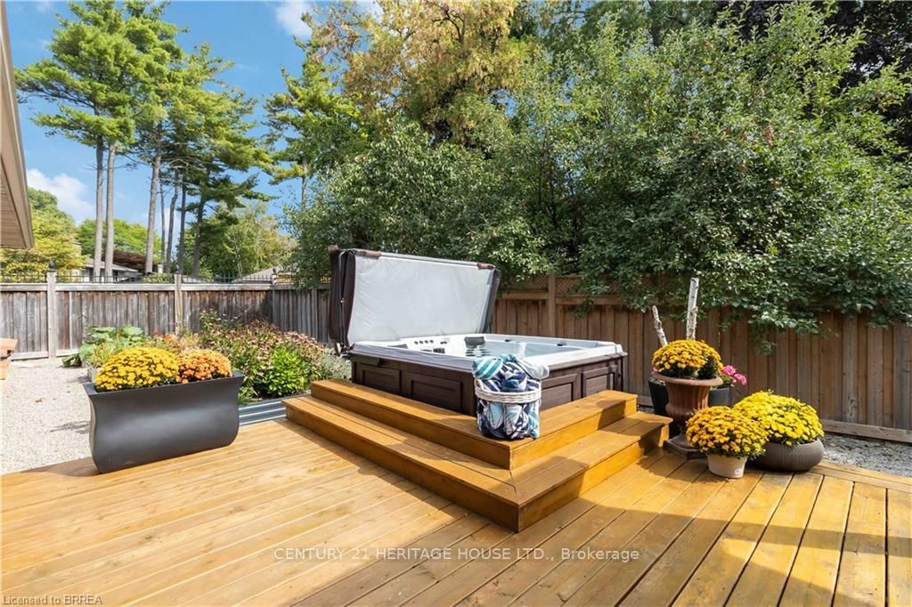 232 Paris Road E - Photo 11