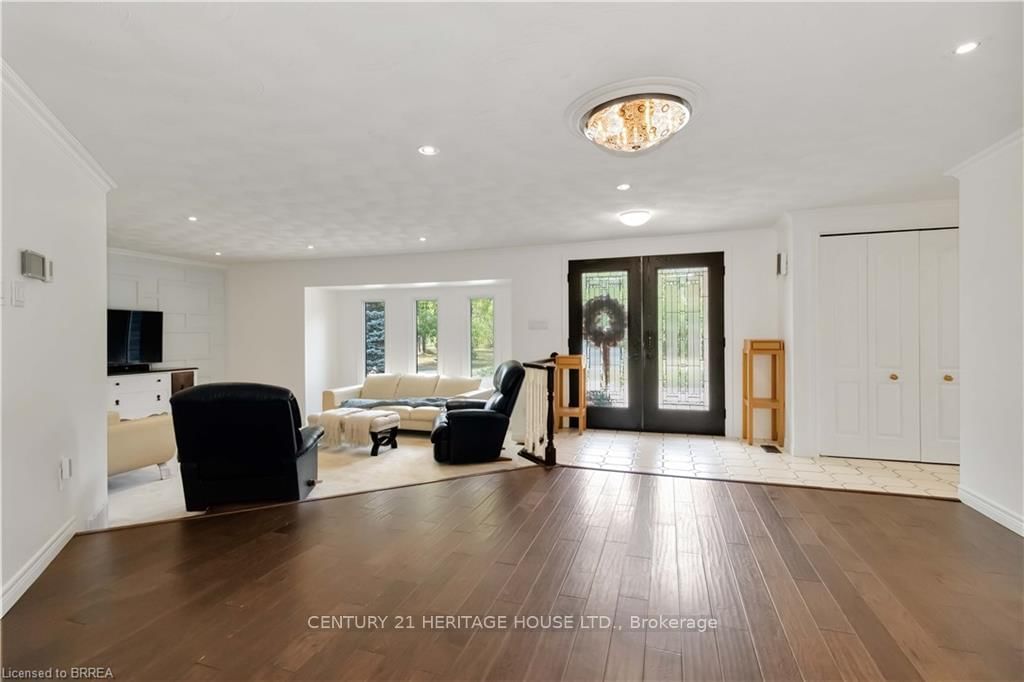 232 Paris Road E - Photo 16