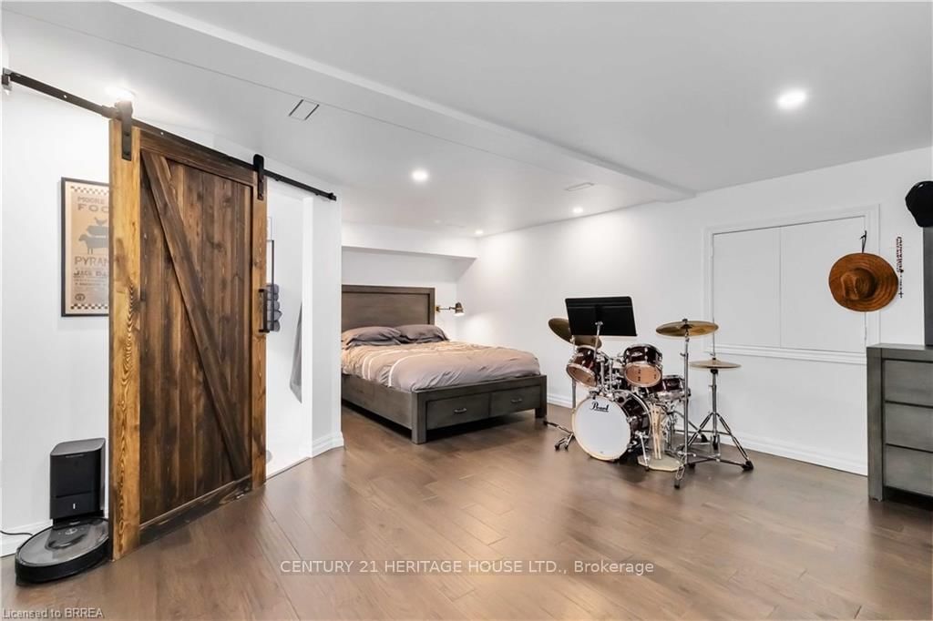 232 Paris Road E - Photo 25