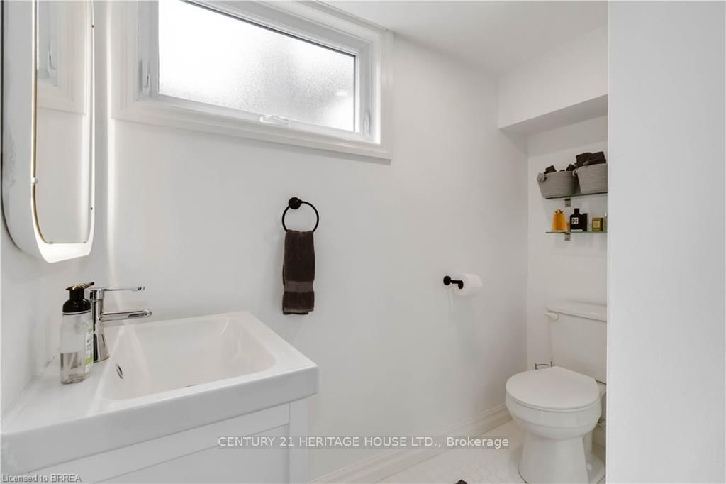 232 Paris Road E - Photo 28