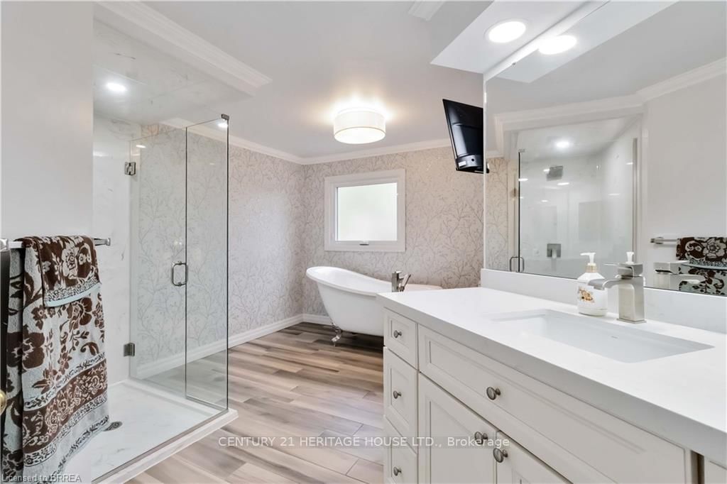 232 Paris Road E - Photo 31