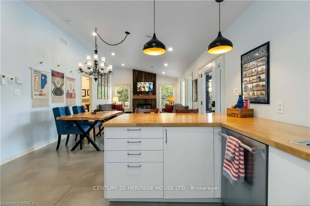 232 Paris Road E - Photo 41