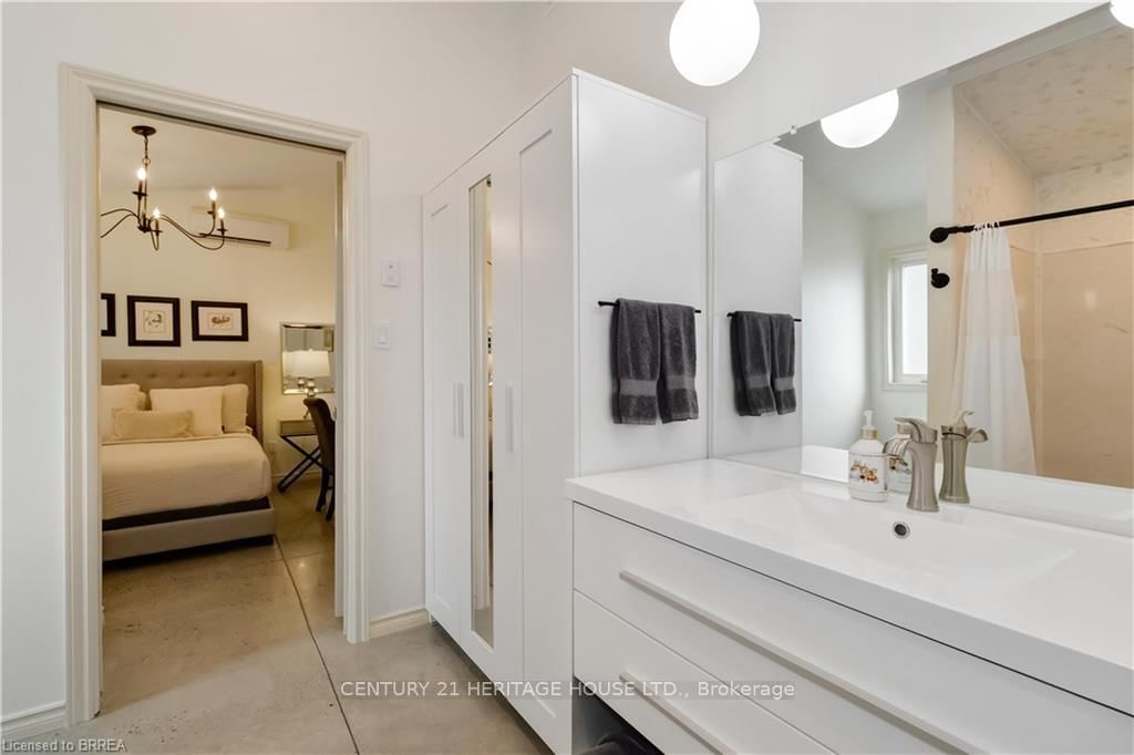 232 Paris Road E - Photo 44