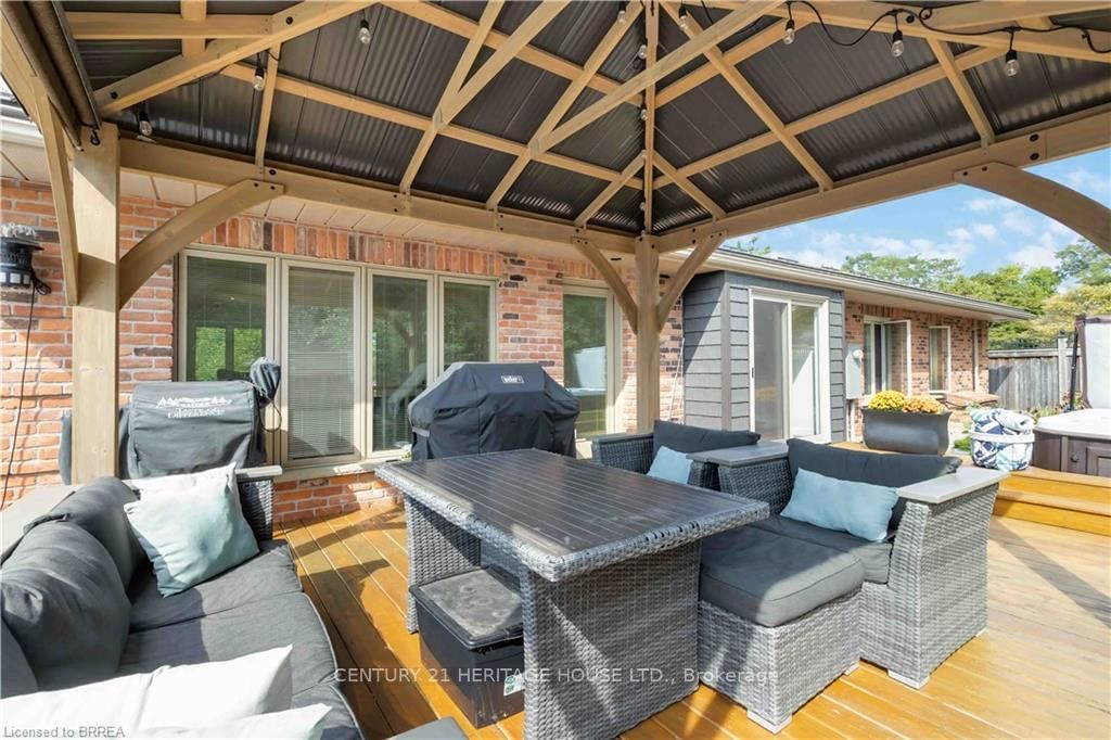 232 Paris Road E - Photo 9