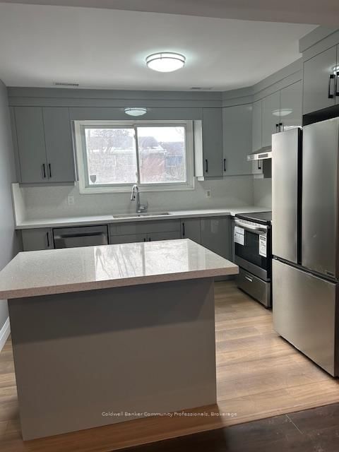 29 - 201 Silvercreek Pkwy N, Guelph, N1H 3T4 | Image 2