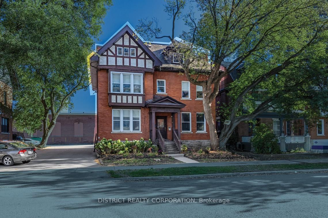 226 Argyle Avenue