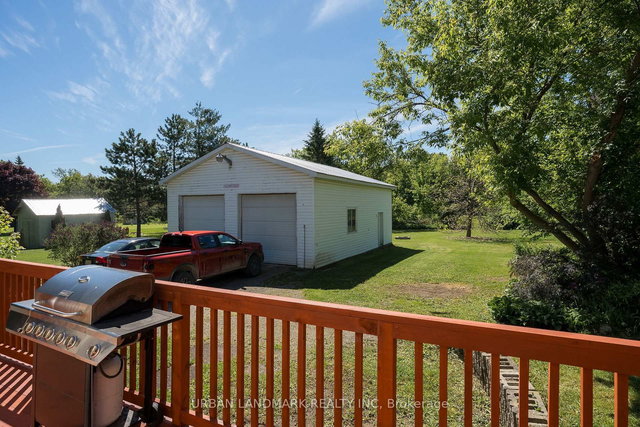 225 St Lawrence Street W