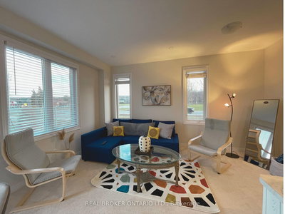 2 Mockingbird Lane, Hamilton, Ontario image-0-2