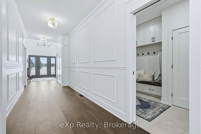 1036 Walton Avenue N