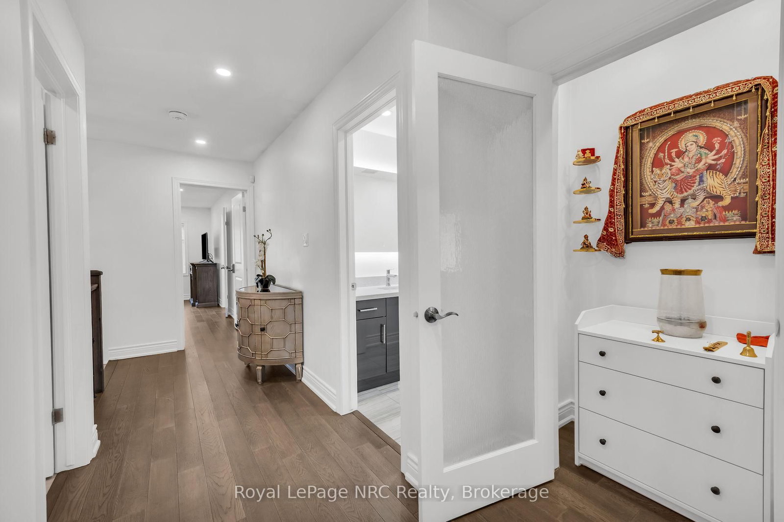 122 Shoreview Place - Photo 18