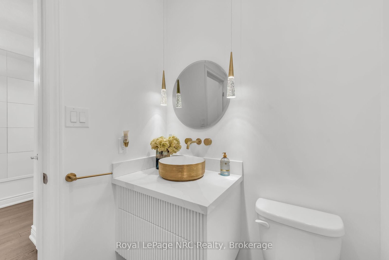 122 Shoreview Place - Photo 28