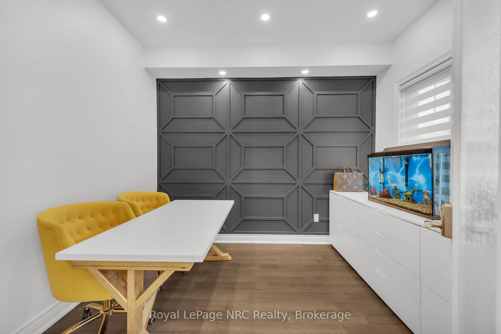 122 Shoreview Place - Photo 6