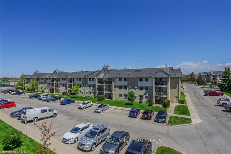 310 - 735 Deveron Cres, London South, N5Z 4X8 | Image 2